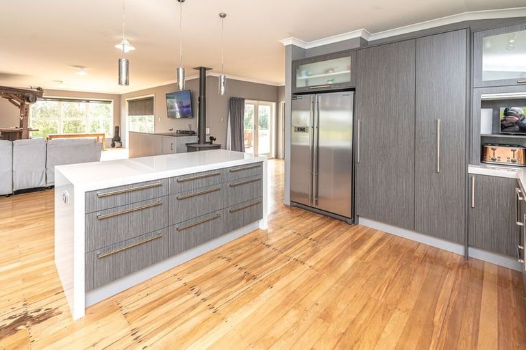 Photo of property in 35 Milne Street, Marton, 4710