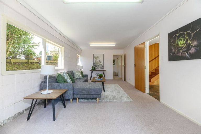 Photo of property in 15 Marywil Crescent, Hillcrest, Auckland, 0627