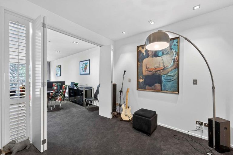 Photo of property in 1/7 The Promenade, Takapuna, Auckland, 0622