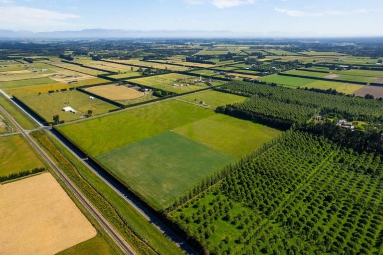 Photo of property in 42 West Melton Road, Rolleston, 7675