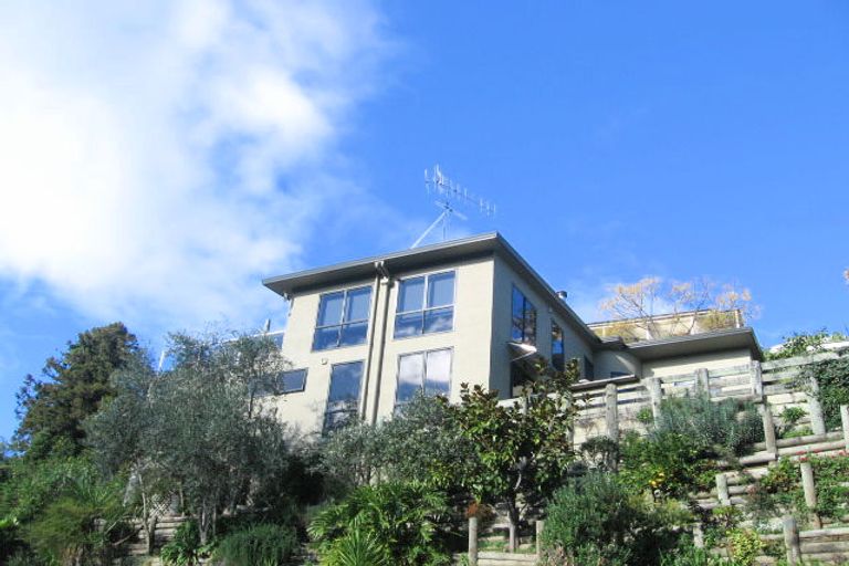 Photo of property in 39 Coote Road, Bluff Hill, Napier, 4110