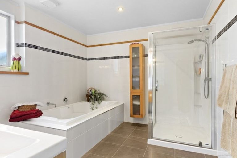 Photo of property in 35 Finnimore Terrace, Vogeltown, Wellington, 6021