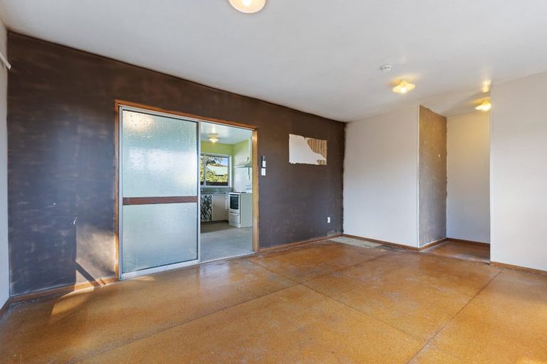 Photo of property in 2/48 Kawau Crescent, Bromley, Christchurch, 8062