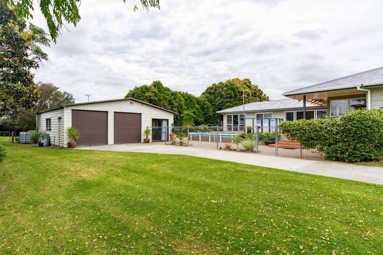 Photo of property in 17 Pyle Road West, One Tree Point, 0118