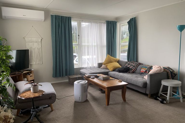 Photo of property in 39 Tukanae Street, Strathmore Park, Wellington, 6022