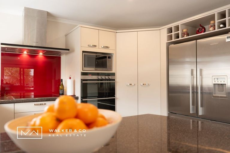 Photo of property in 33 Hildreth Street, Trentham, Upper Hutt, 5018