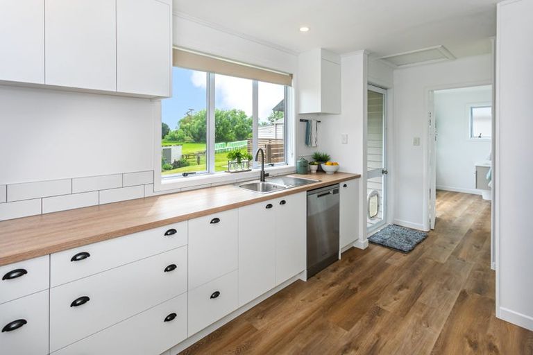 Photo of property in 61 Walton Road, Richmond Downs, Walton, 3475