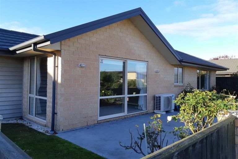 Photo of property in 15 Bayliss Close, Northwood, Christchurch, 8051