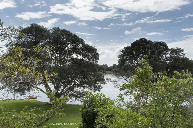 Photo of property in 10 Roretana Drive, Athenree, Katikati, 3177