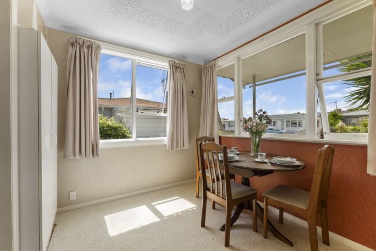 Photo of property in 35 Rugby Street, Levin, 5510