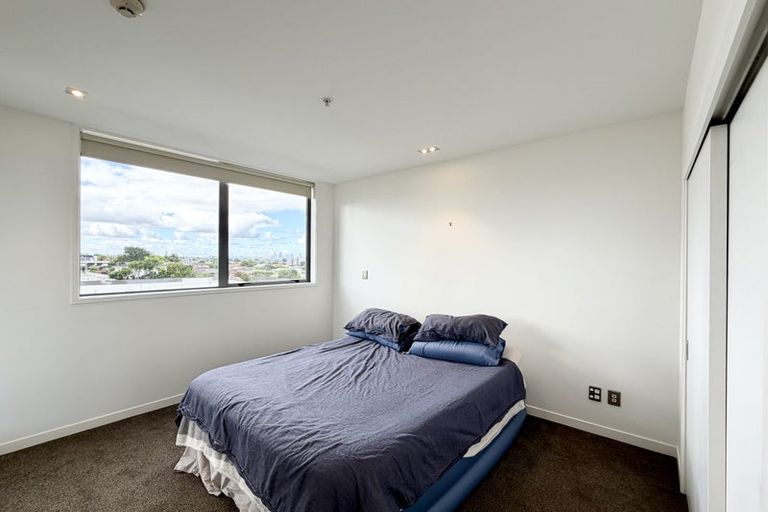 Photo of property in Maison Apartments, 302/16 Huron Street, Takapuna, Auckland, 0622