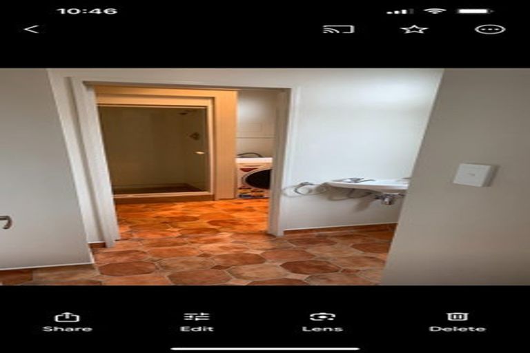 Photo of property in 37 Lyndon Street, Riccarton, Christchurch, 8041