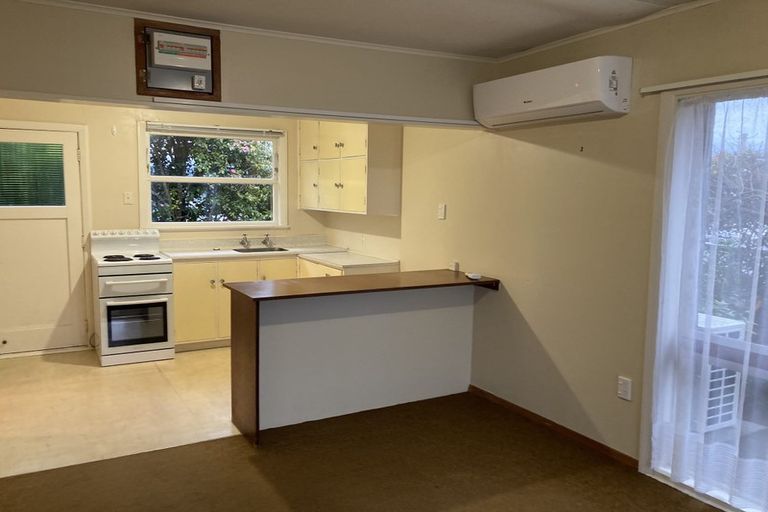 Photo of property in 33 Albert Street, Palmerston North, 4414