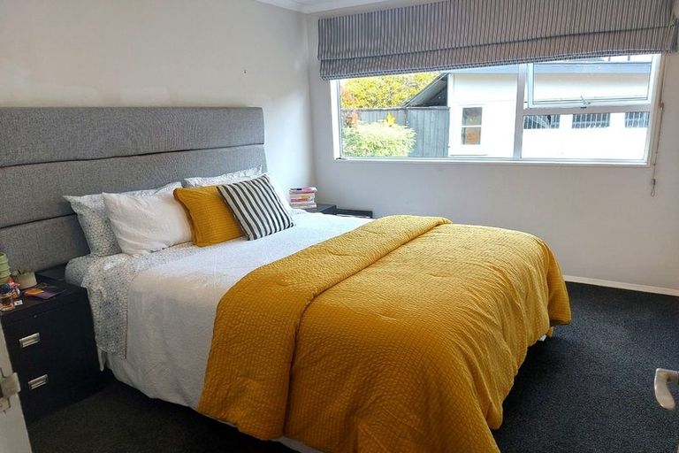 Photo of property in 66 Pinehaven Road, Pinehaven, Upper Hutt, 5019