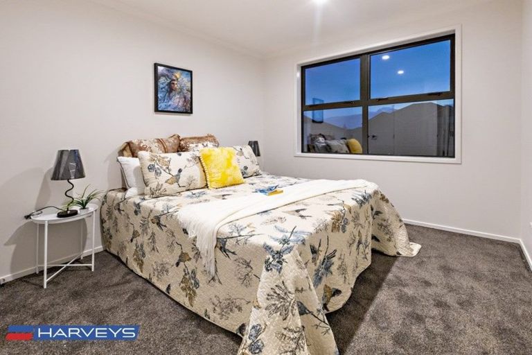 Photo of property in 6 Rere Close, Takanini, 2112