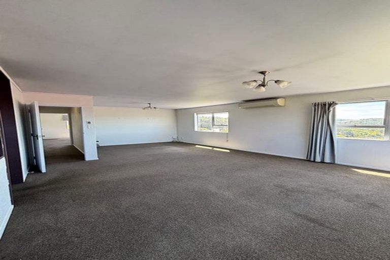 Photo of property in 11 Birla Terrace, Broadmeadows, Wellington, 6035