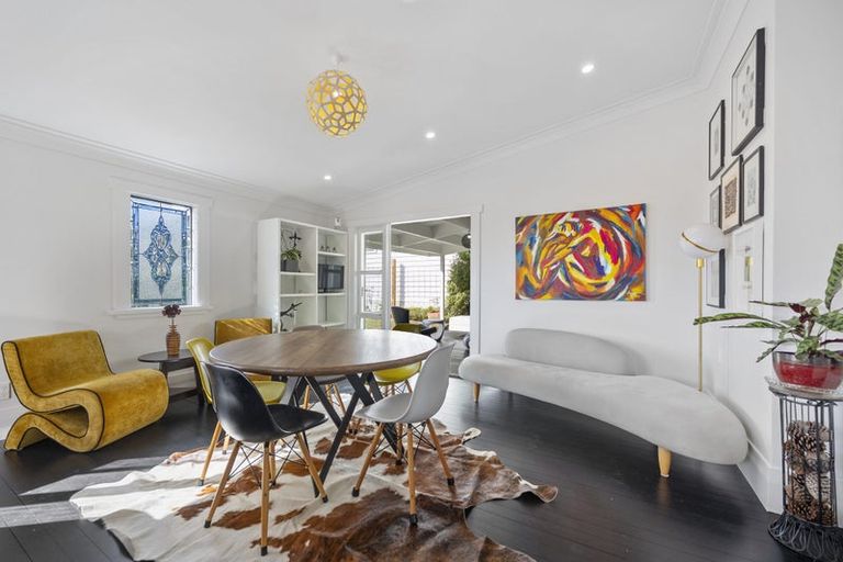 Photo of property in 8 Puriri Street, Helensville, 0800