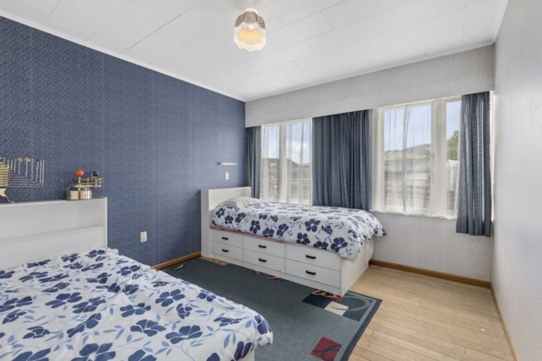 Photo of property in 10 Bedford Grove, Kelson, Lower Hutt, 5010