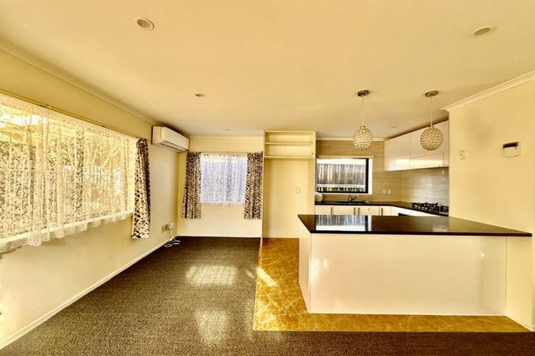 Photo of property in 109 Everglade Drive, Totara Heights, Auckland, 2105