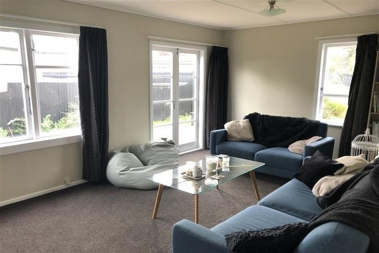 Photo of property in 12a Naenae Road, Naenae, Lower Hutt, 5011