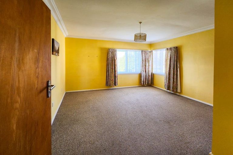 Photo of property in 215 Mayfair Avenue, Mayfair, Hastings, 4122