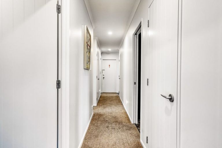 Photo of property in 5 Phoenicia Court, The Gardens, Auckland, 2105