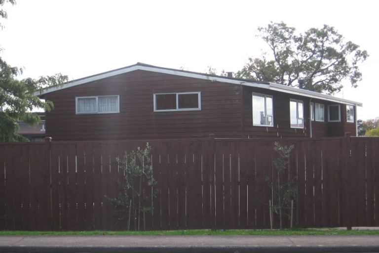 Photo of property in 485 West Coast Road, Glen Eden, Auckland, 0602