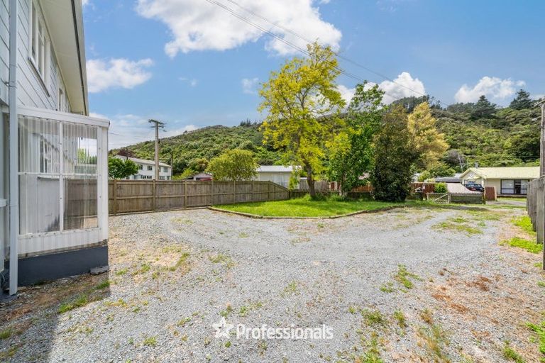 Photo of property in 24 Eldon Grove, Taita, Lower Hutt, 5019