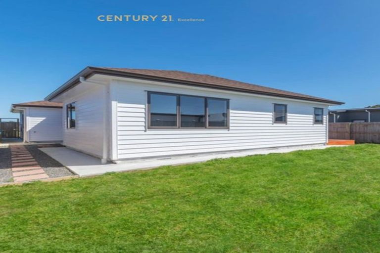 Photo of property in 55 Clarks Beach Road, Clarks Beach, 2122