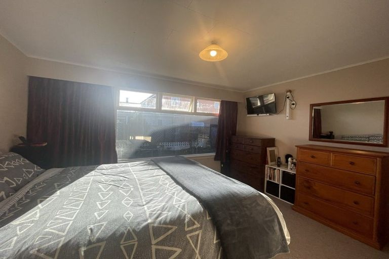 Photo of property in 51 Hillary Street, Winton, 9720