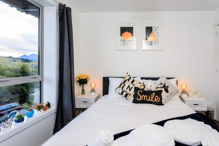 Photo of property in Greenstone Terraces, 5/716 Frankton Road, Queenstown, 9300