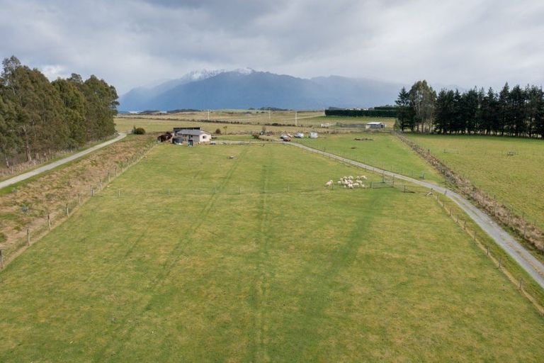 Photo of property in 305 Sinclair Road, Te Anau, 9679