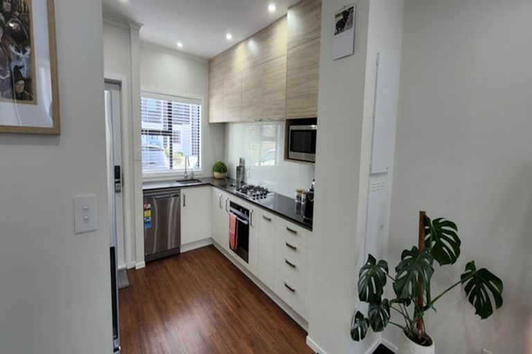 Photo of property in 11 Josland Lane, Wallaceville, Upper Hutt, 5018