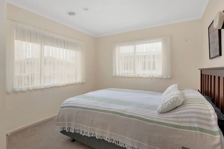 Photo of property in 14 Montego Place, Grenada Village, Wellington, 6037