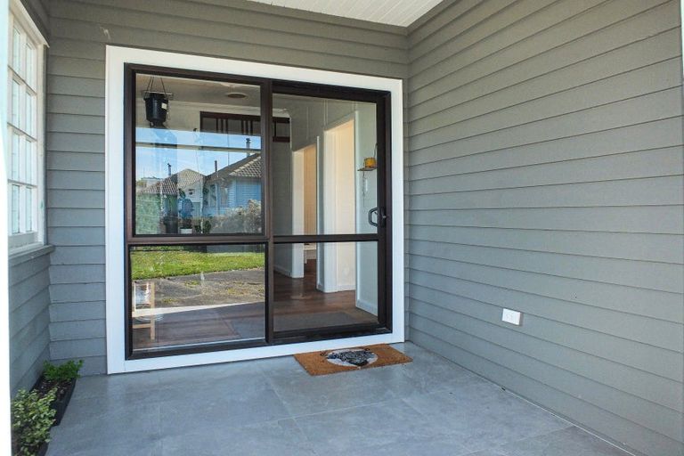 Photo of property in 19 Johnston Street, Foxton, 4814