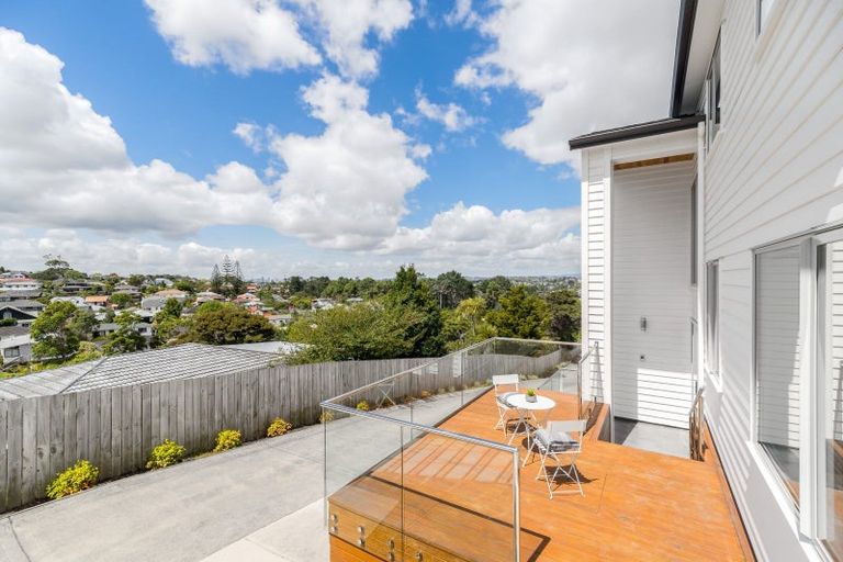 Photo of property in 3 Dreaver Way, Sunnynook, Auckland, 0630
