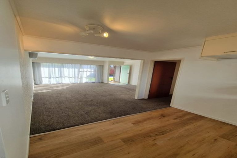 Photo of property in 2/44 Wallace Road, Papatoetoe, Auckland, 2025