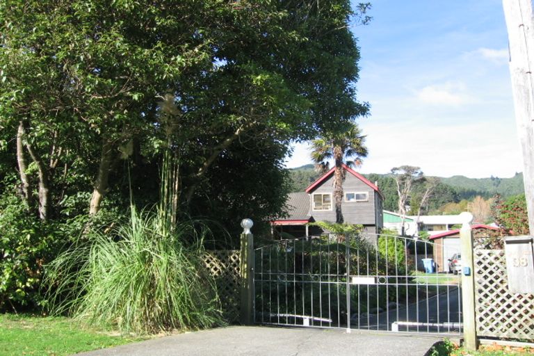 Photo of property in 38 Kairimu Street, Stokes Valley, Lower Hutt, 5019