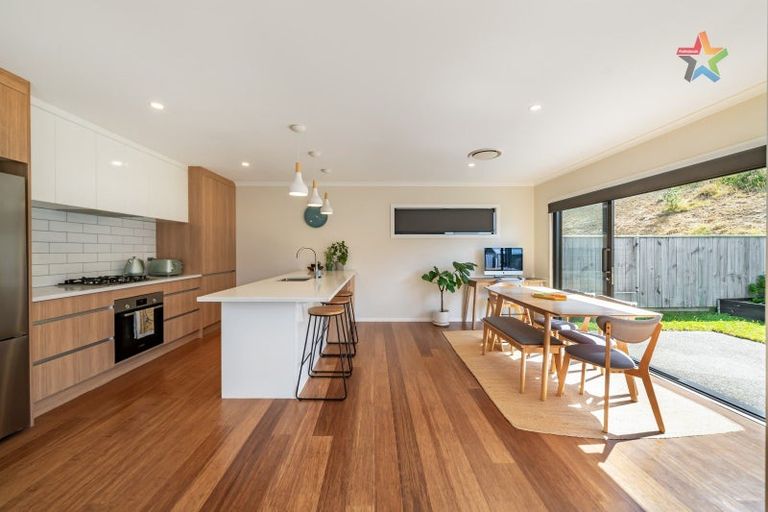 Photo of property in 8 Richard Sadleir Way, Belmont, Lower Hutt, 5010