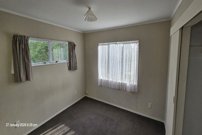 Photo of property in 14 Gosford Drive, Botany Downs, Auckland, 2010