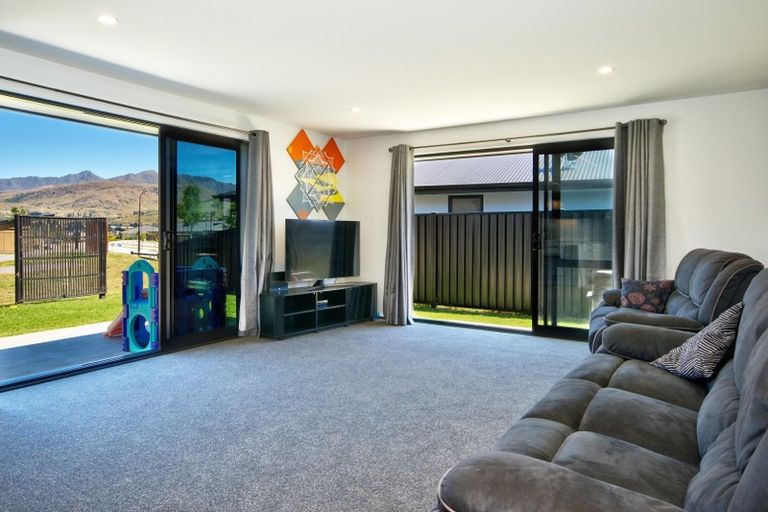 Photo of property in 6 Silver Street, Lower Shotover, Queenstown, 9304