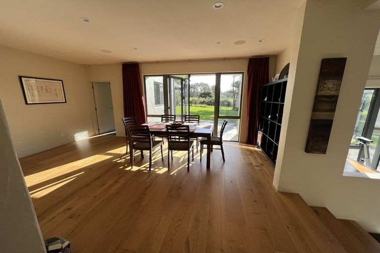 Photo of property in 4 Monkton Close, Greenhithe, Auckland, 0632