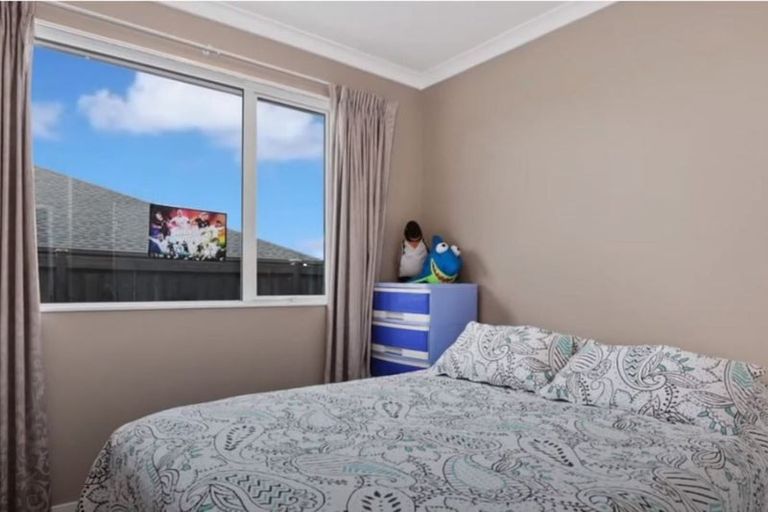 Photo of property in 95 Parkhaven Drive, Rosehill, Papakura, 2113