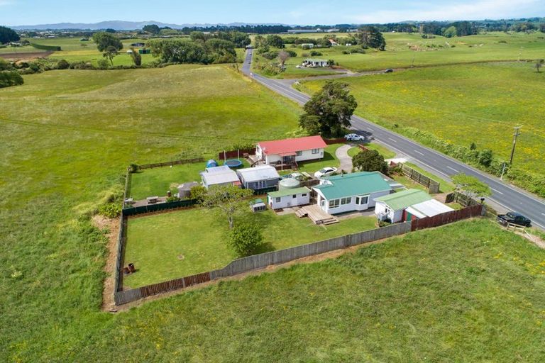 Photo of property in 170 Awhitu Road, Karioitahi, Waiuku, 2683