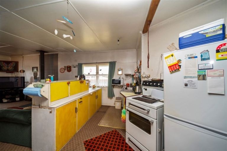 Photo of property in 425 Waihi Road, Normanby, Hawera, 4614