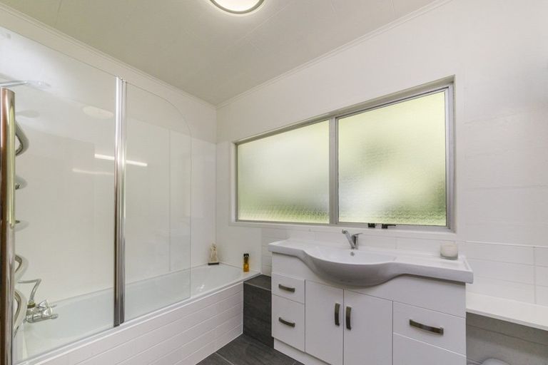 Photo of property in 399 Scotts Road, Linton, Palmerston North, 4472