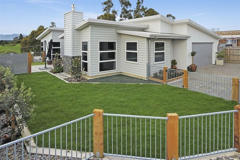 Photo of property in 15 Koi Crescent, Mapua, 7005