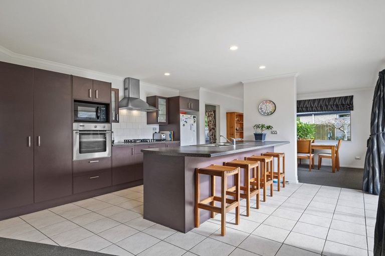 Photo of property in 8 Amoka Crescent, Parklands, Christchurch, 8083