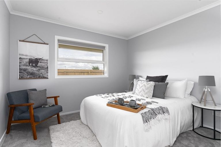 Photo of property in 3 Takahe Drive, Carterton, 5713