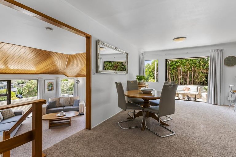 Photo of property in 5 Honeysuckle Lane, Mairangi Bay, Auckland, 0630